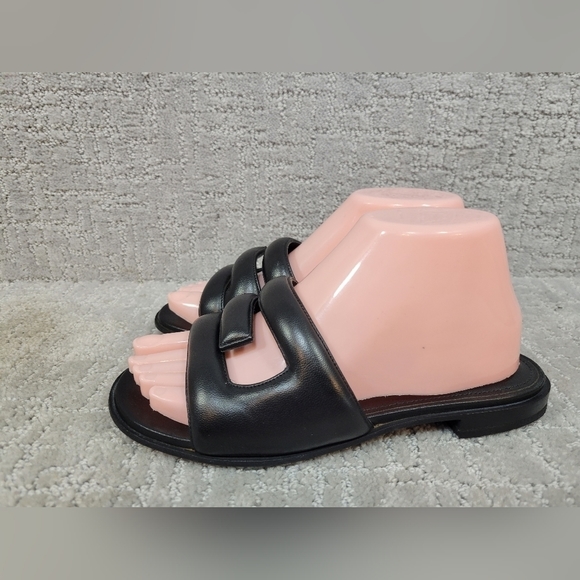 GIVENCHY G Logo Women's size 37 Black Slip On Leather Sandals - Picture 12 of 14